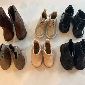 Lot of toddler size 5 boots